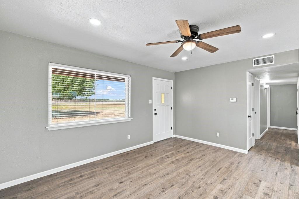 14717 Highway 6 Property Photo 8