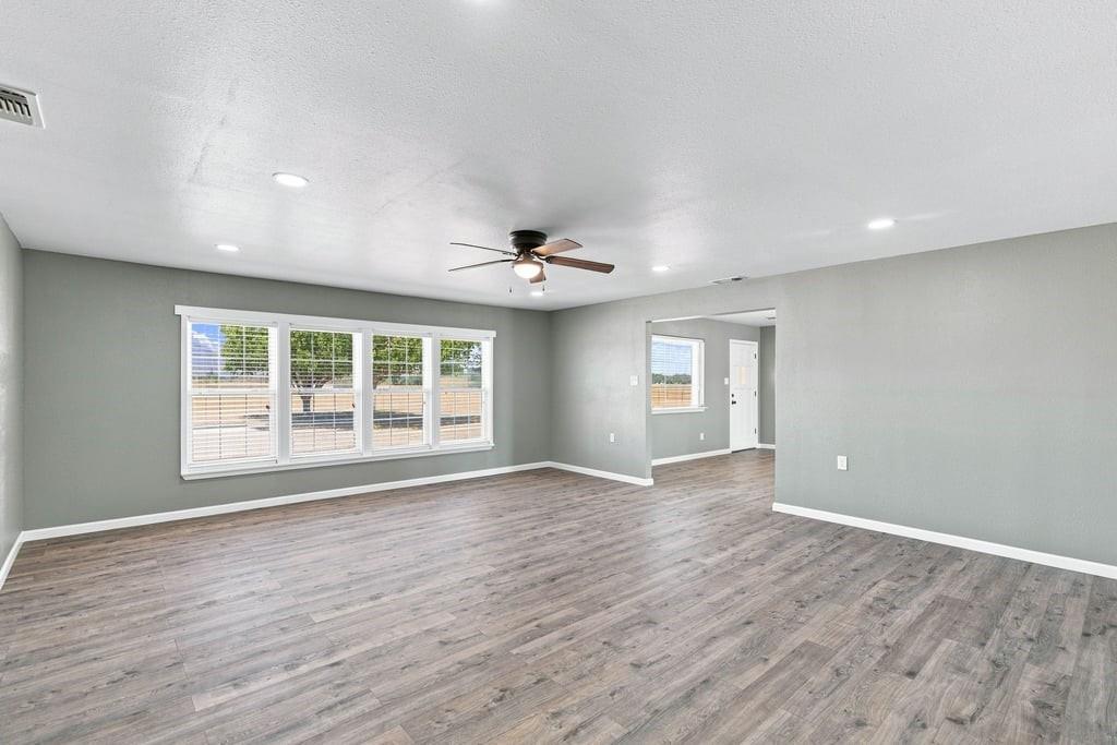14717 Highway 6 Property Photo 13