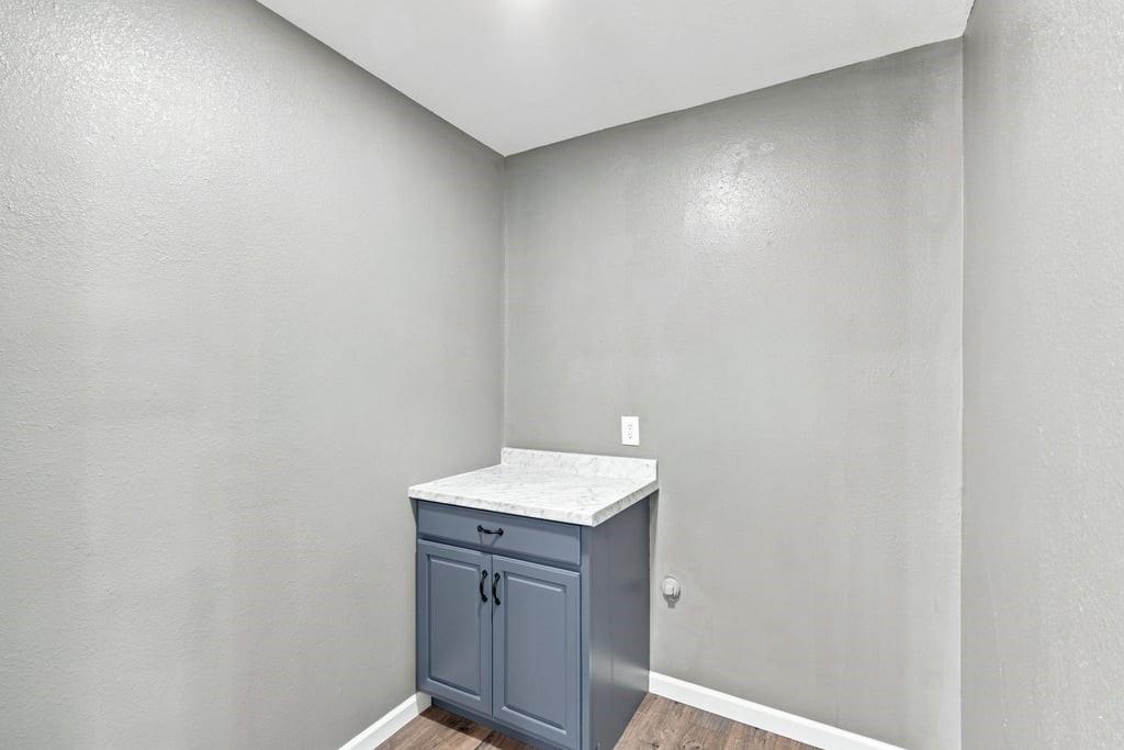 14717 Highway 6 Property Photo 16