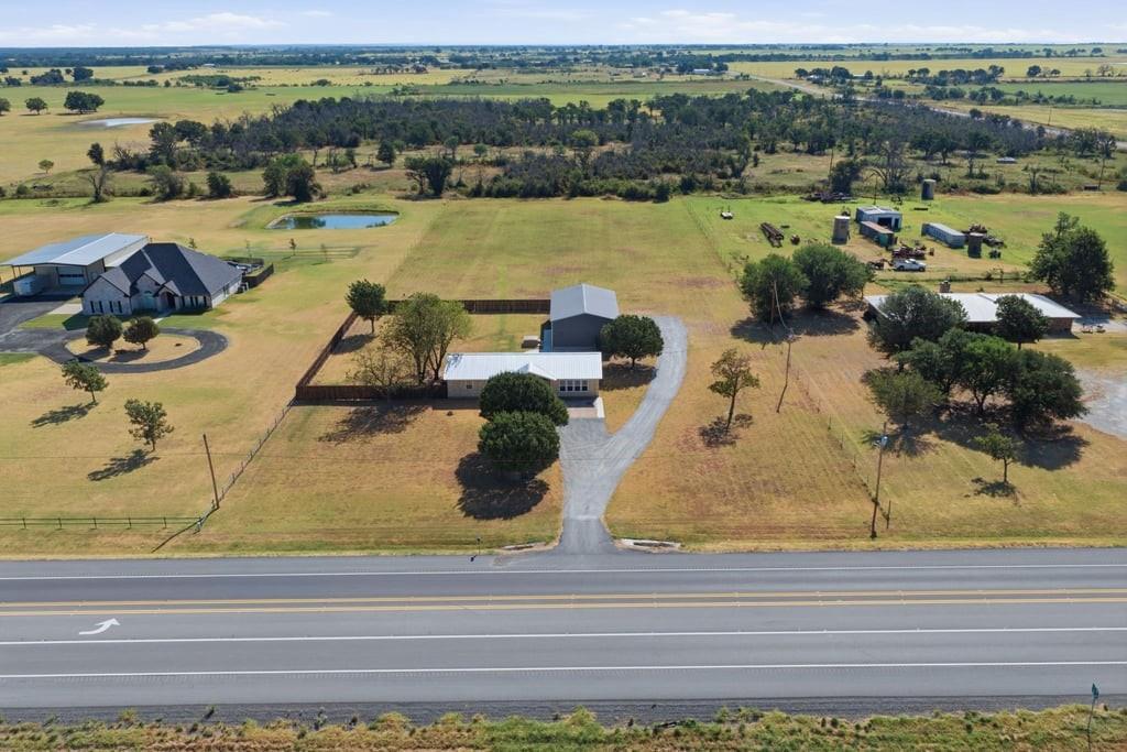 14717 Highway 6 Property Photo 25