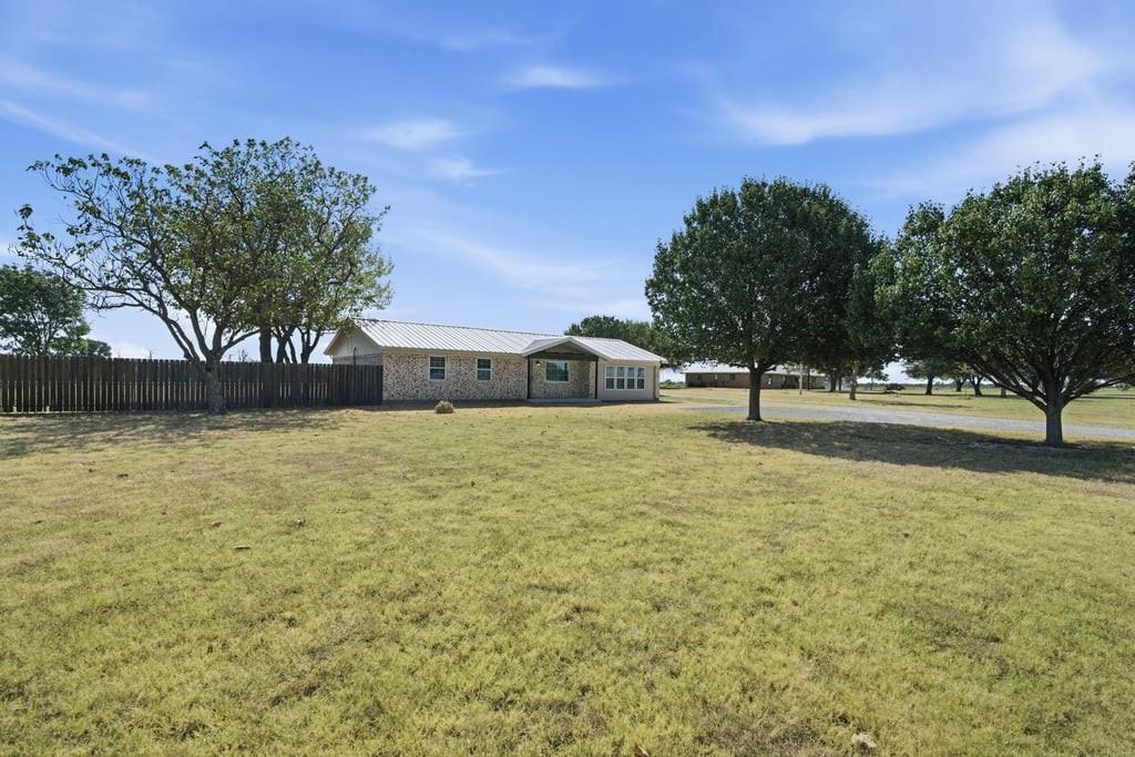 14717 Highway 6 Property Photo 29