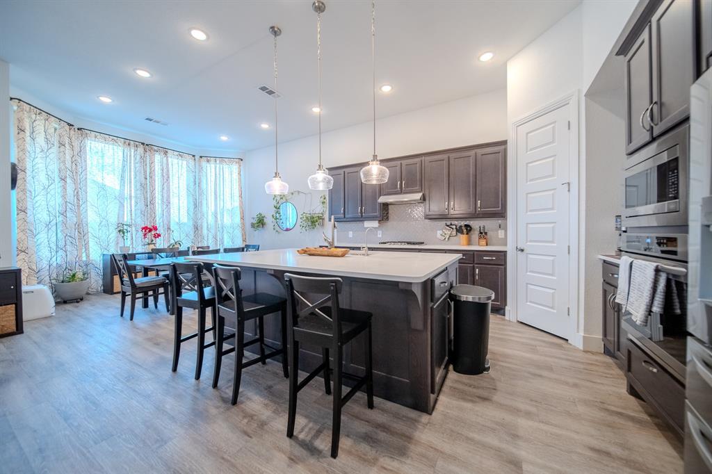 2112 Stilton Cove Property Photo 9