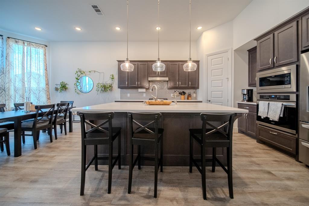 2112 Stilton Cove Property Photo 10