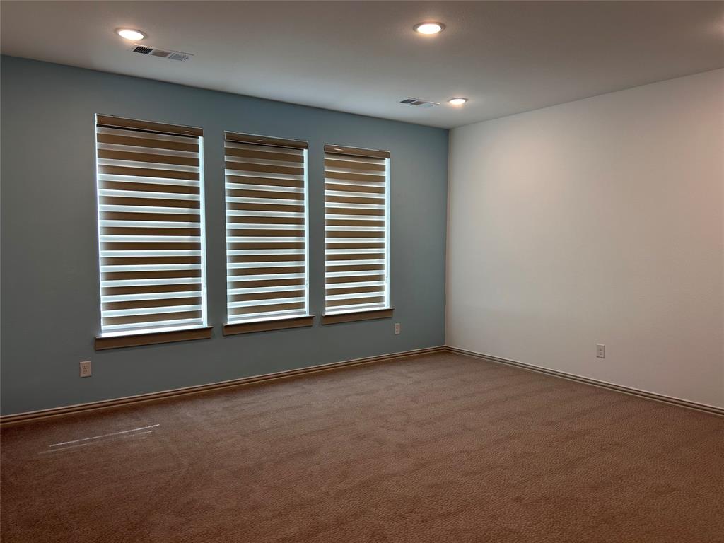 2712 Rolling Meadow Road Property Photo 14