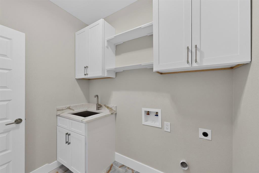 108 Winding Way Property Photo 31