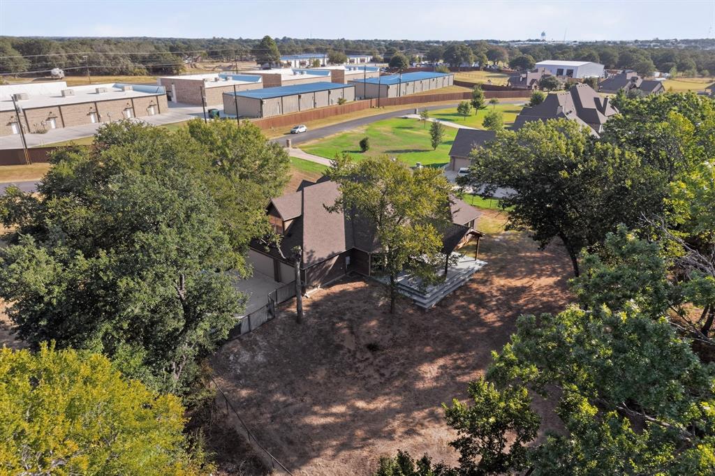 108 Winding Way Property Photo 37