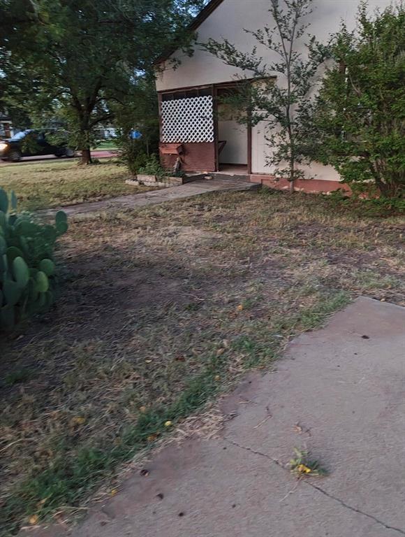 900 S 13th Street Property Photo 1