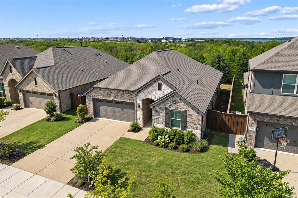2405 Solomons Place Property Photo 2