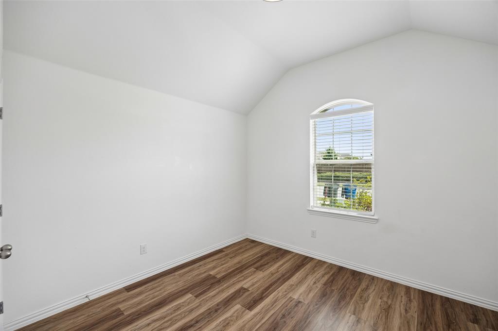 2405 Solomons Place Property Photo 24
