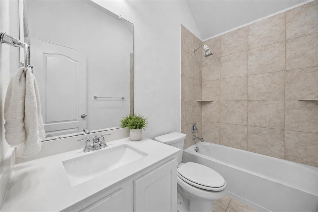 2405 Solomons Place Property Photo 25