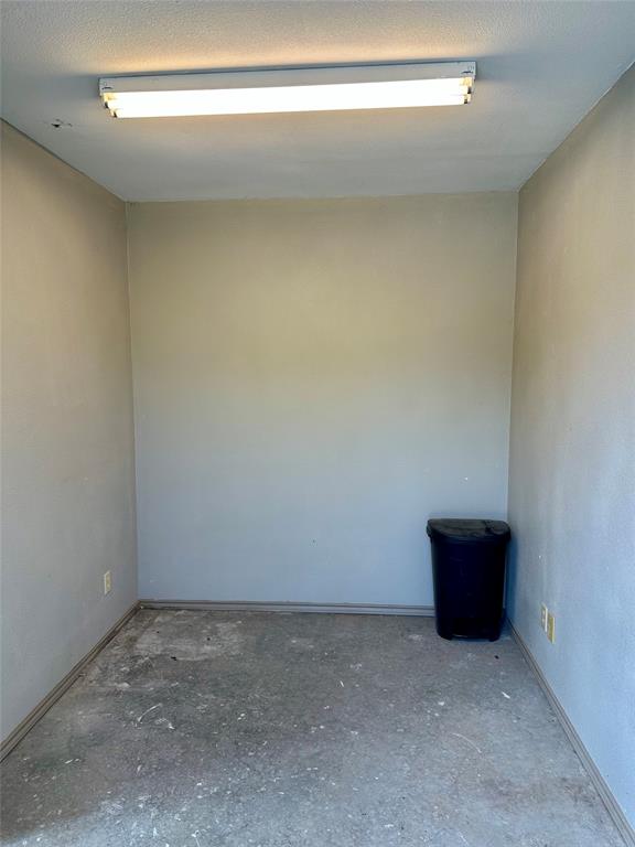 4059 Rhea Road Property Photo 8