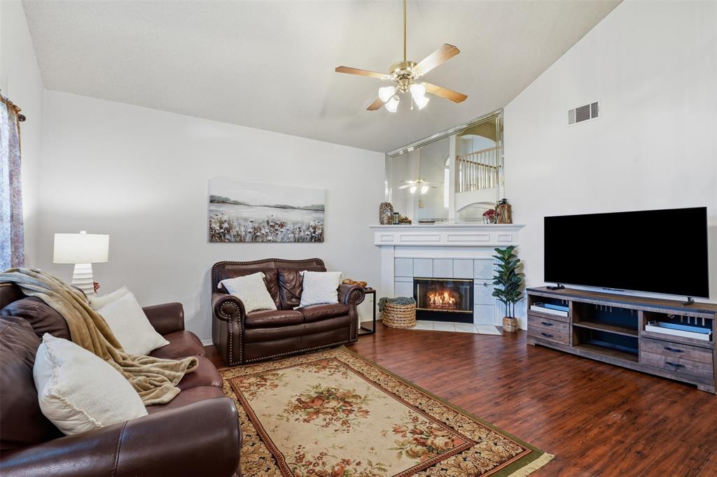 5004 Ridgefield Court Property Photo 6