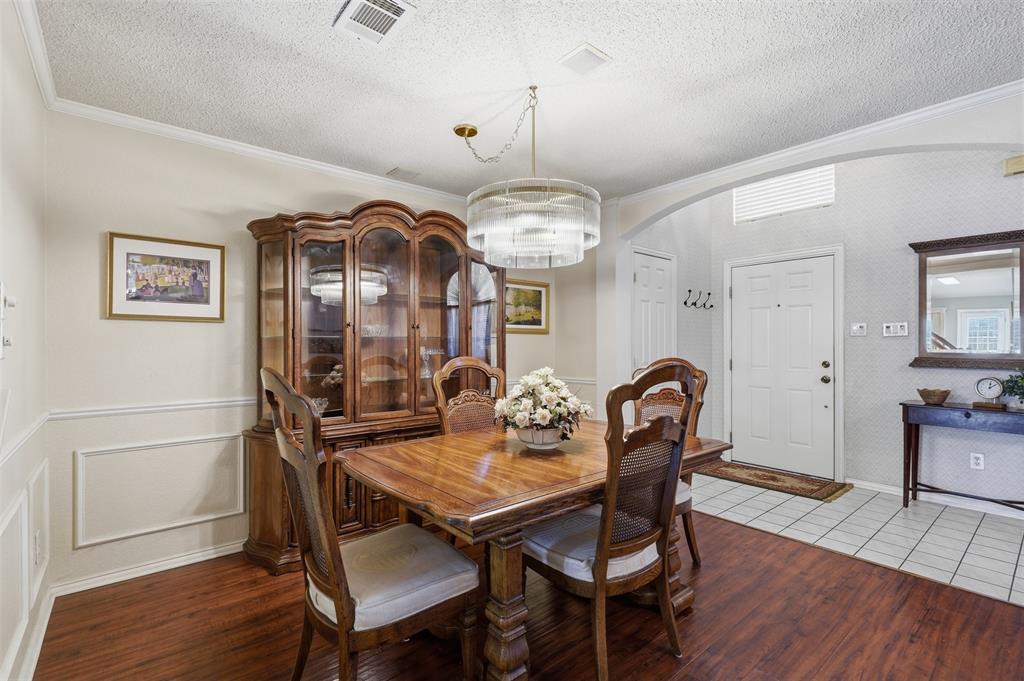 5004 Ridgefield Court Property Photo 9