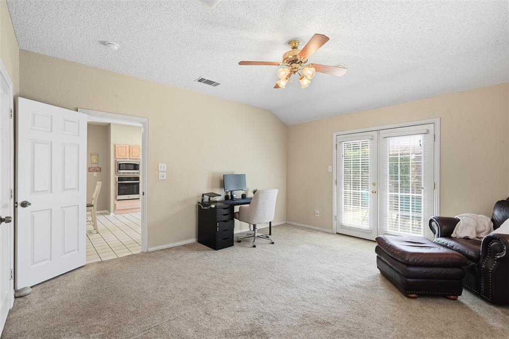 5004 Ridgefield Court Property Photo 15