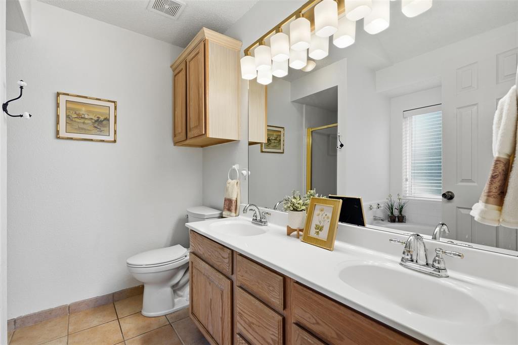 5004 Ridgefield Court Property Photo 17