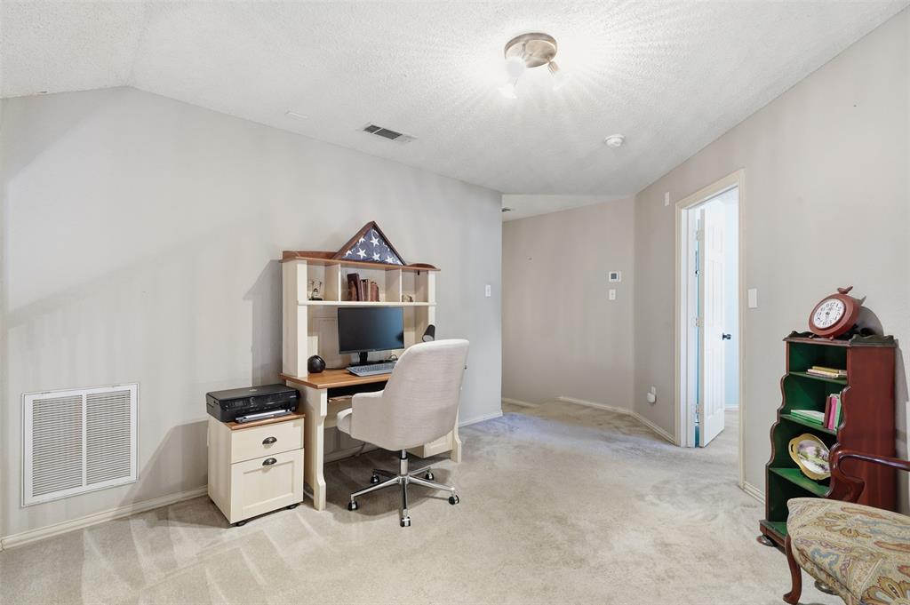 5004 Ridgefield Court Property Photo 23