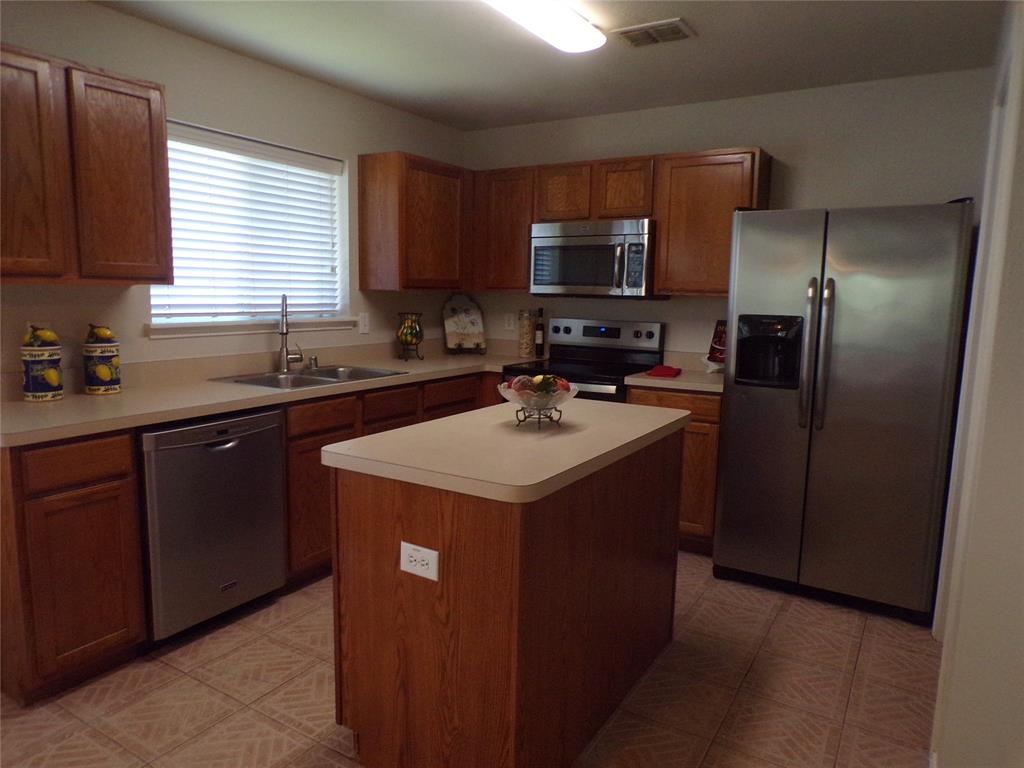 2612 Sierra Drive Property Photo 5