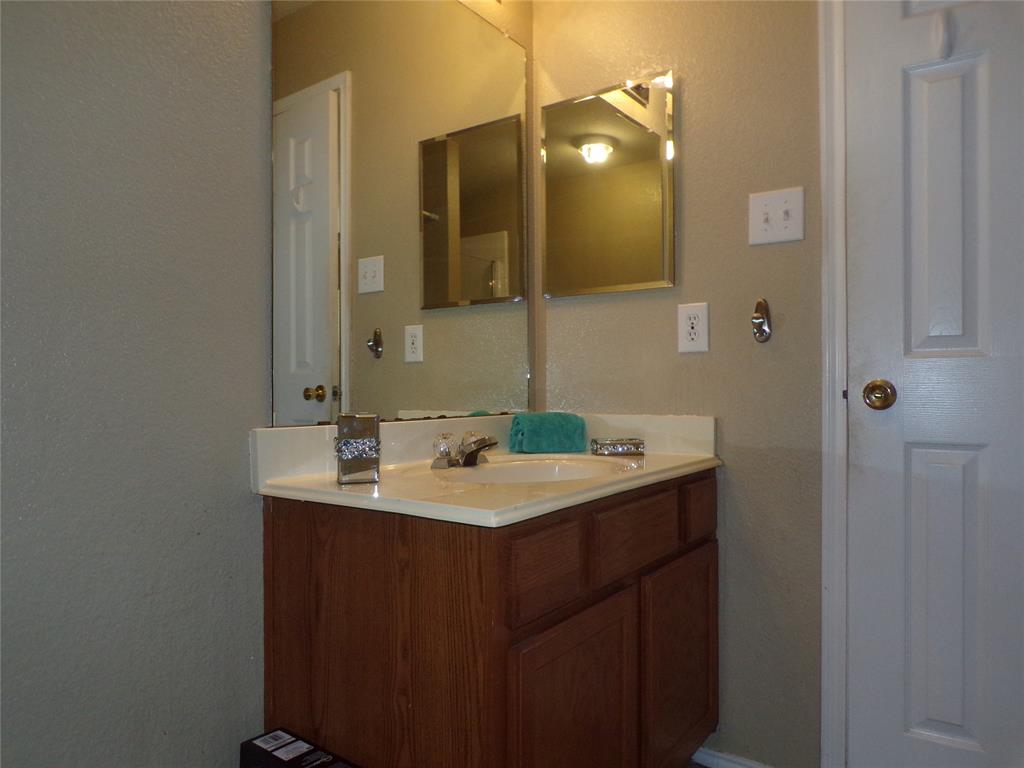 2612 Sierra Drive Property Photo 11