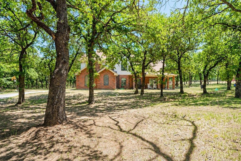 696 Indian Trail Property Photo 5