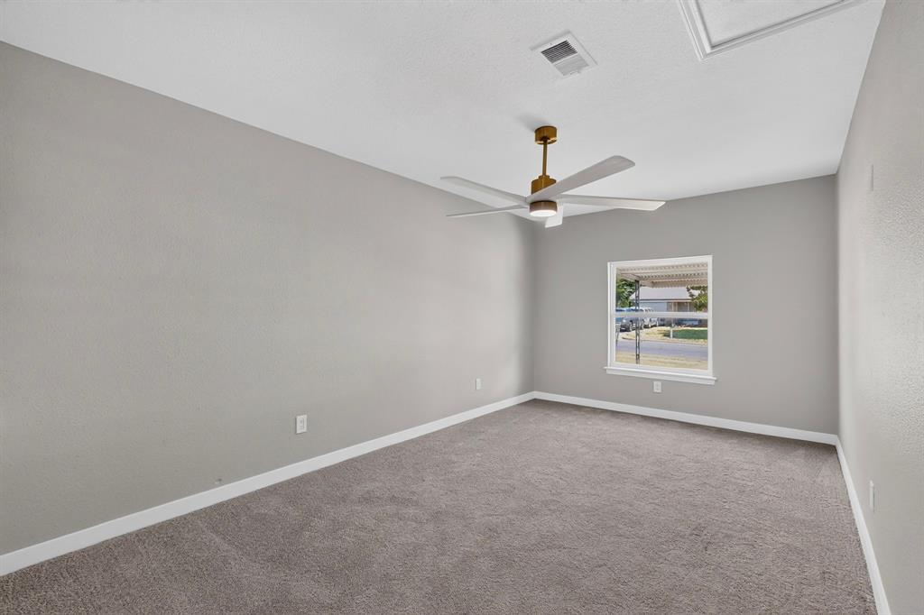 661 Edgeglen Drive Property Photo 19