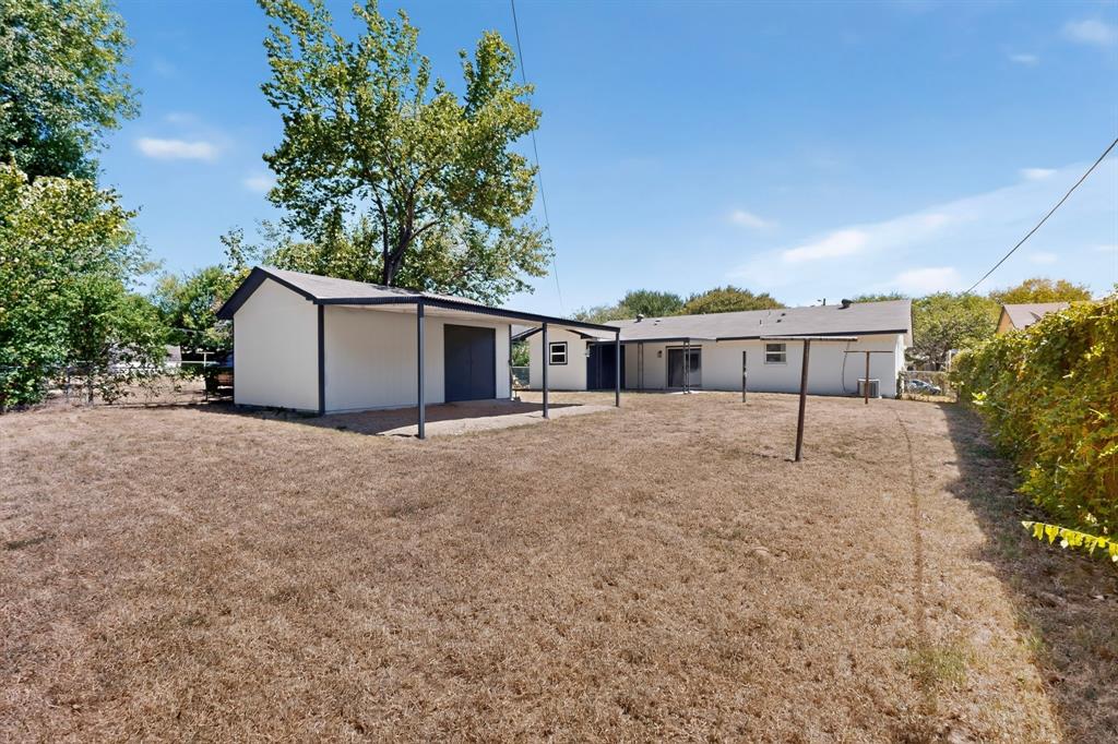 661 Edgeglen Drive Property Photo 26