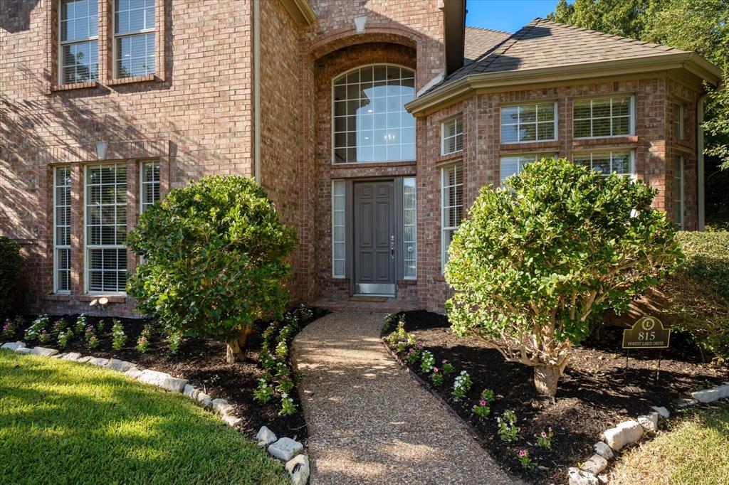 815 Forest Lakes Drive Property Photo 4