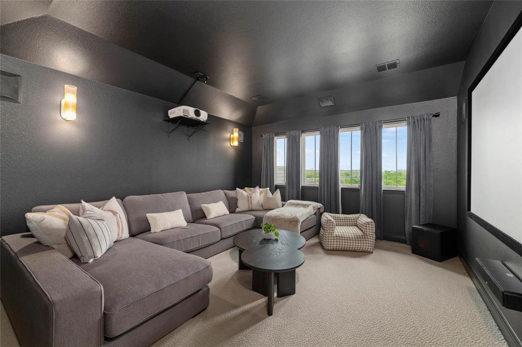 2262 Poppyvine Road Property Photo 17