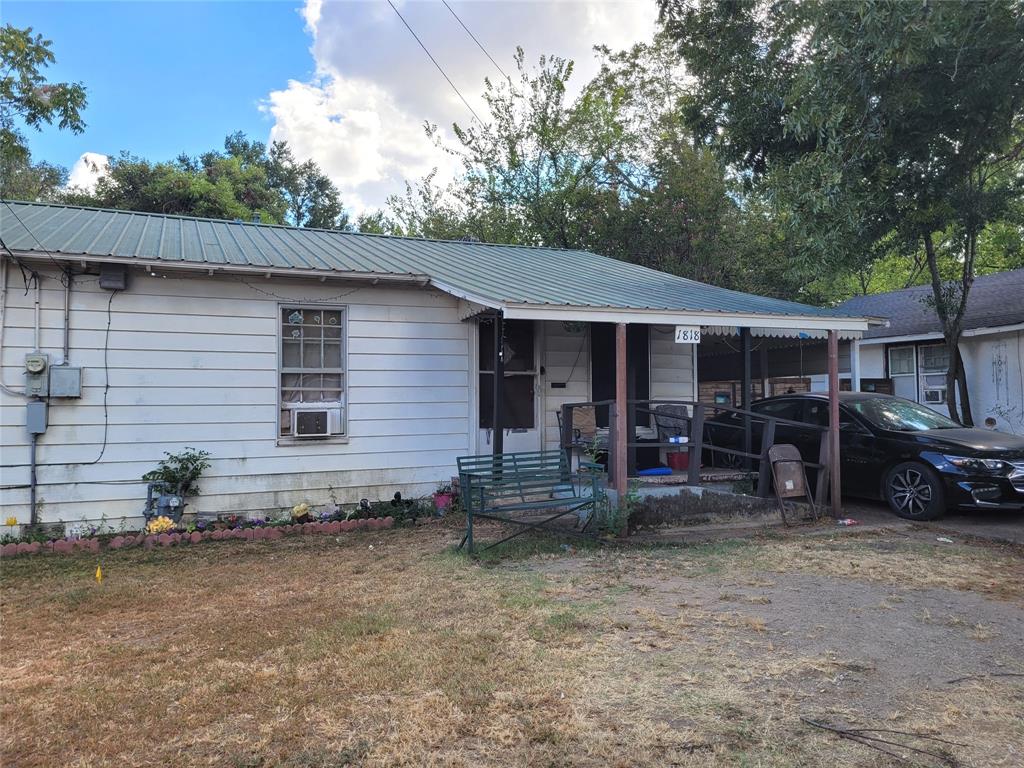 1818 E Booth Property Photo 2