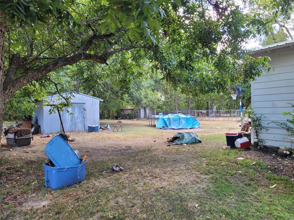1818 E Booth Property Photo 6