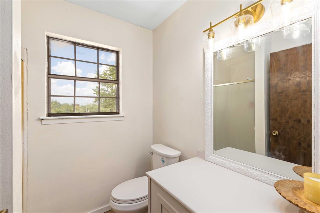 8351 Highway 84-183 Property Photo 16