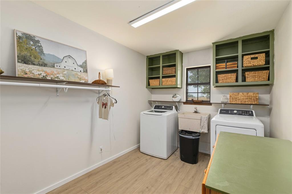 8351 Highway 84-183 Property Photo 21
