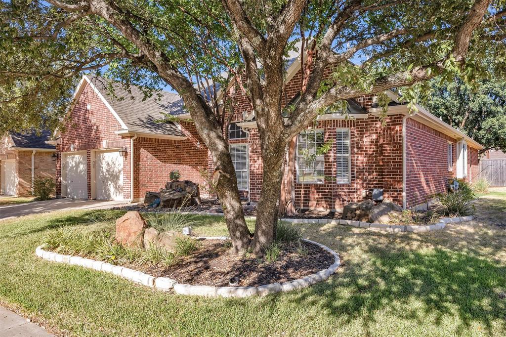 2904 Parkhaven Drive Property Photo 1