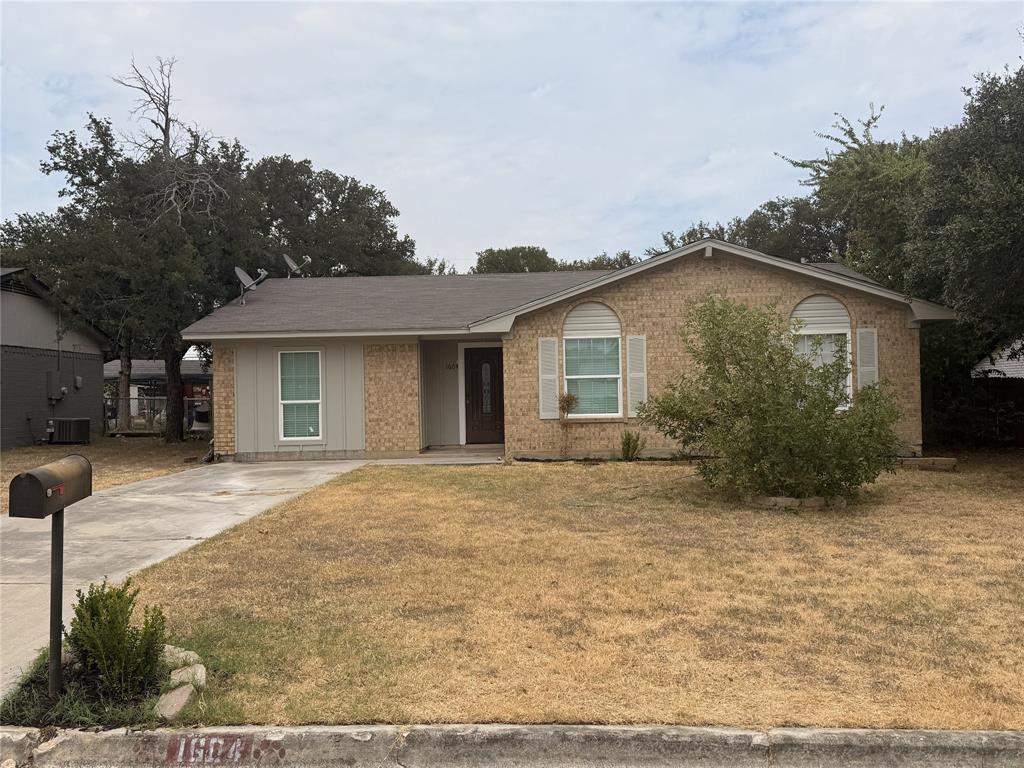 1604 17th Street Property Photo 1