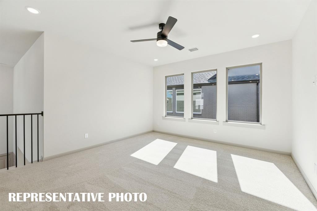 1140 Hyssop Drive Property Photo 12