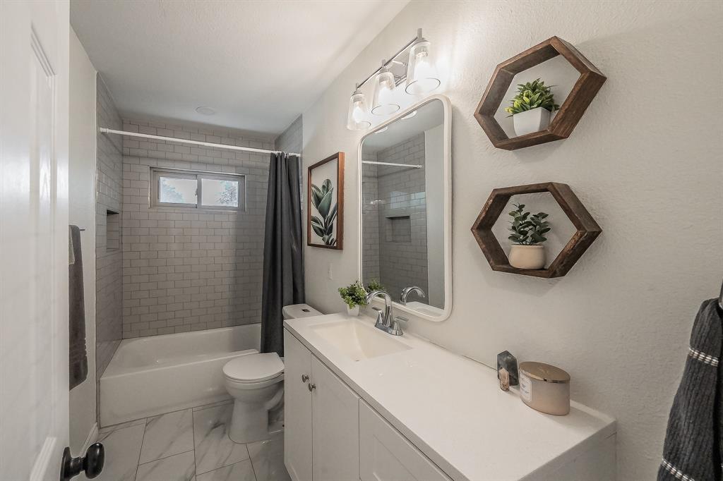 10866 Cassandra Way Property Photo 13