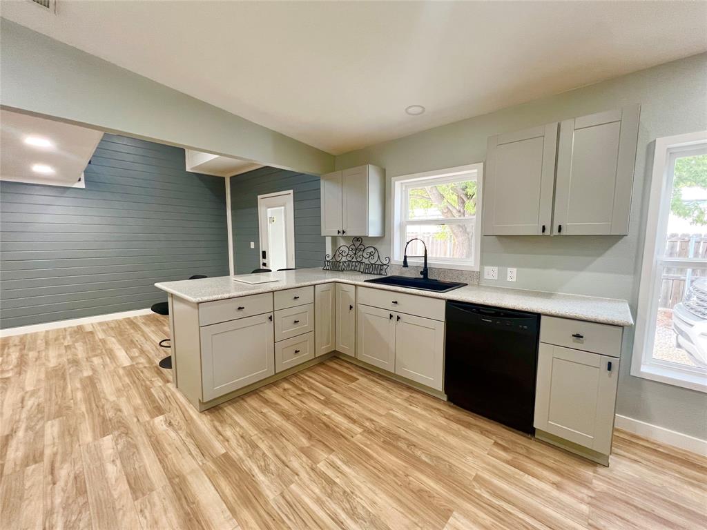 206 Vine Street Property Photo 4
