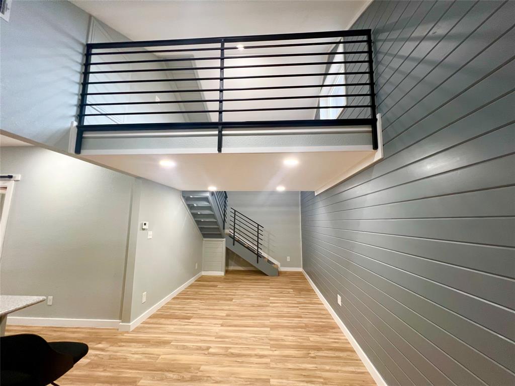 206 Vine Street Property Photo 14