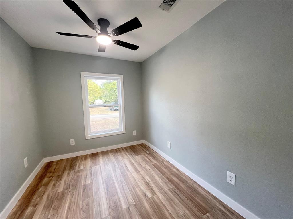 206 Vine Street Property Photo 24