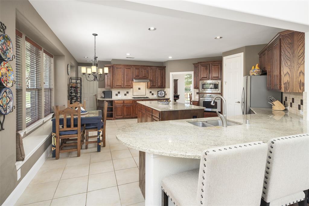2801 Meadow Ridge Drive Property Photo 11