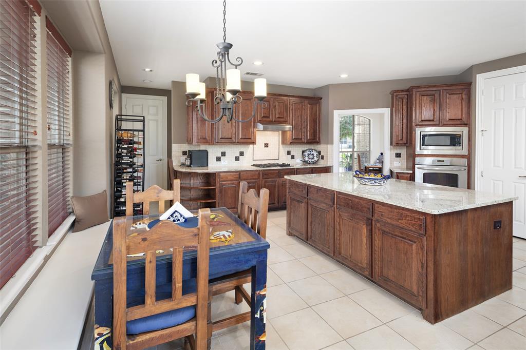 2801 Meadow Ridge Drive Property Photo 14