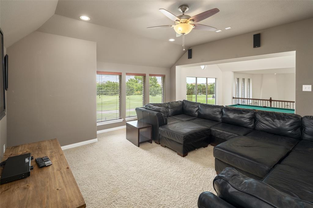 2801 Meadow Ridge Drive Property Photo 28