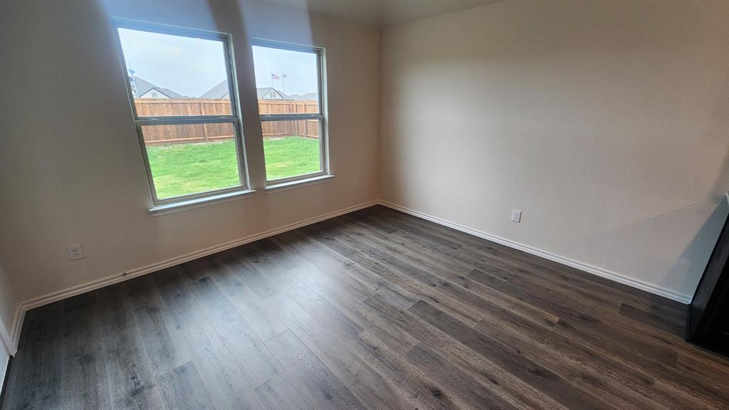 405 White Willow Drive Property Photo 10