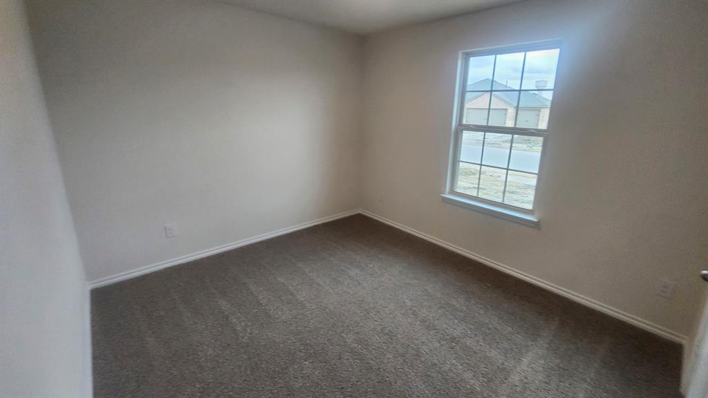501 White Willow Drive Property Photo 14