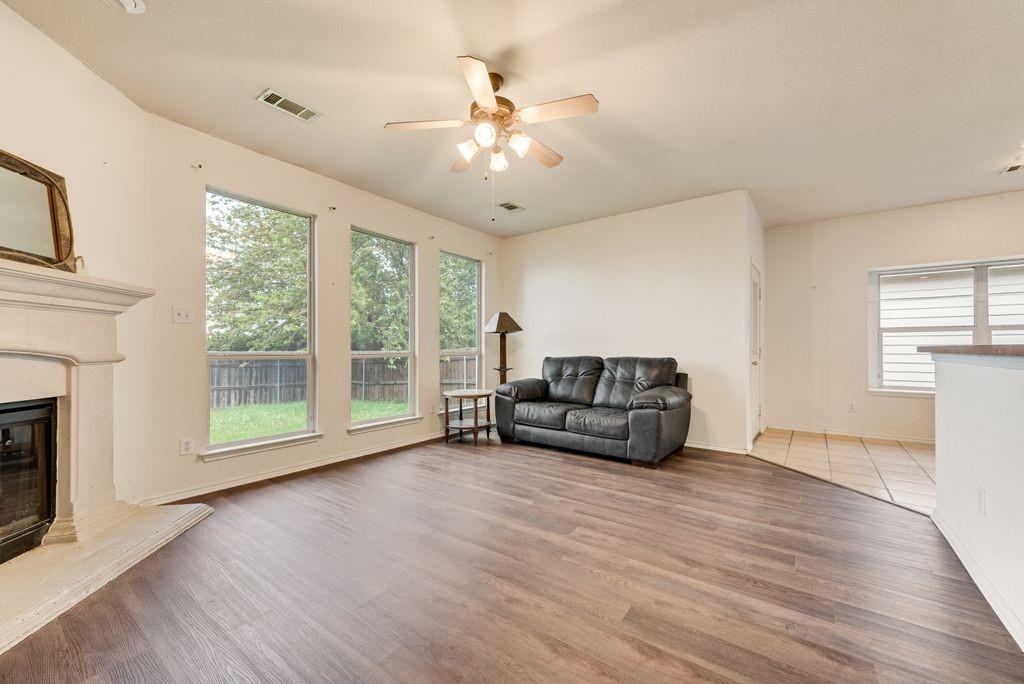 1008 Fort Apache Drive Property Photo 3