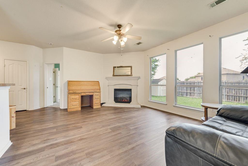 1008 Fort Apache Drive Property Photo 4