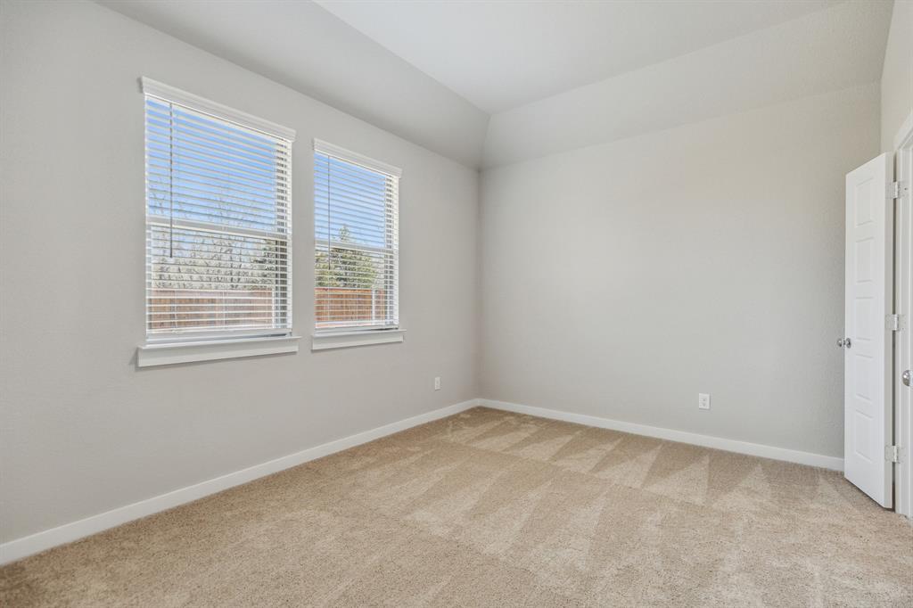 516 Green Gables Drive Property Photo 14