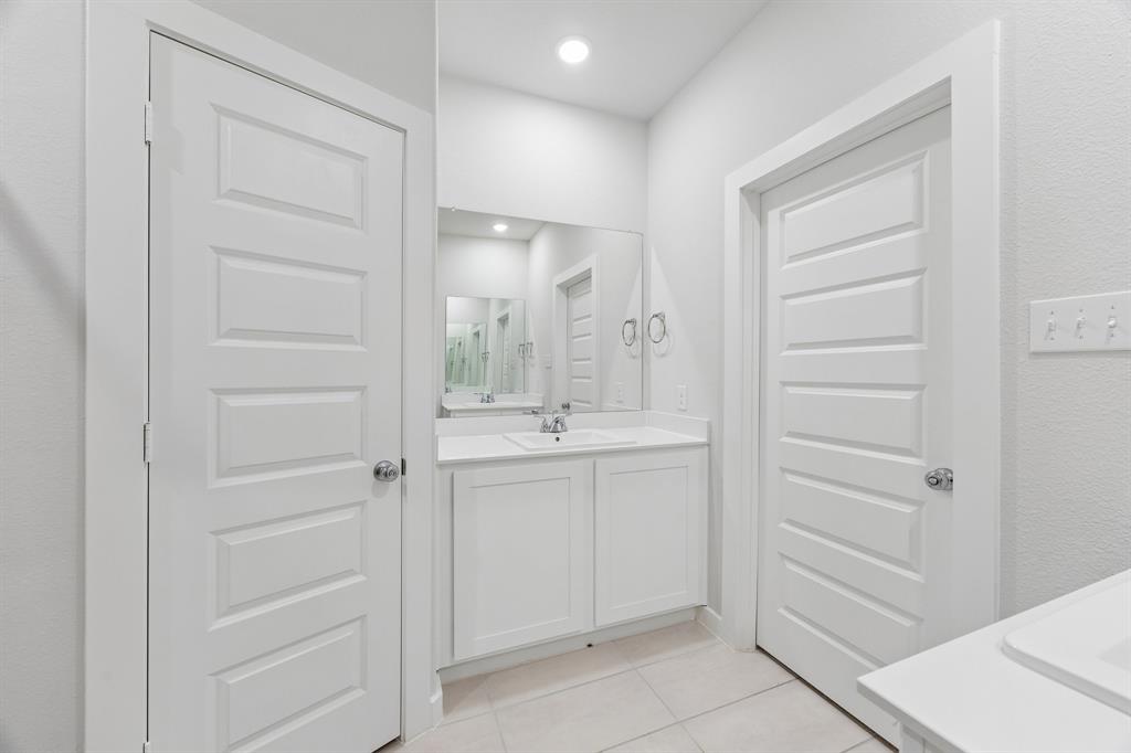 528 Green Gables Drive Property Photo 20