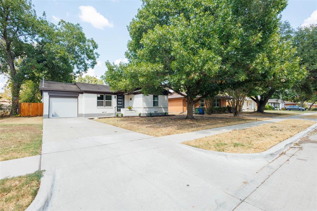 1011 E Alan Avenue Property Photo 1