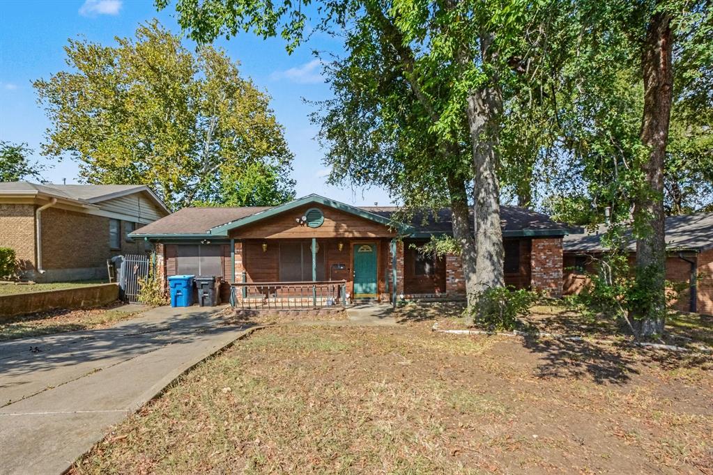 145 N Imperial Drive Property Photo 1