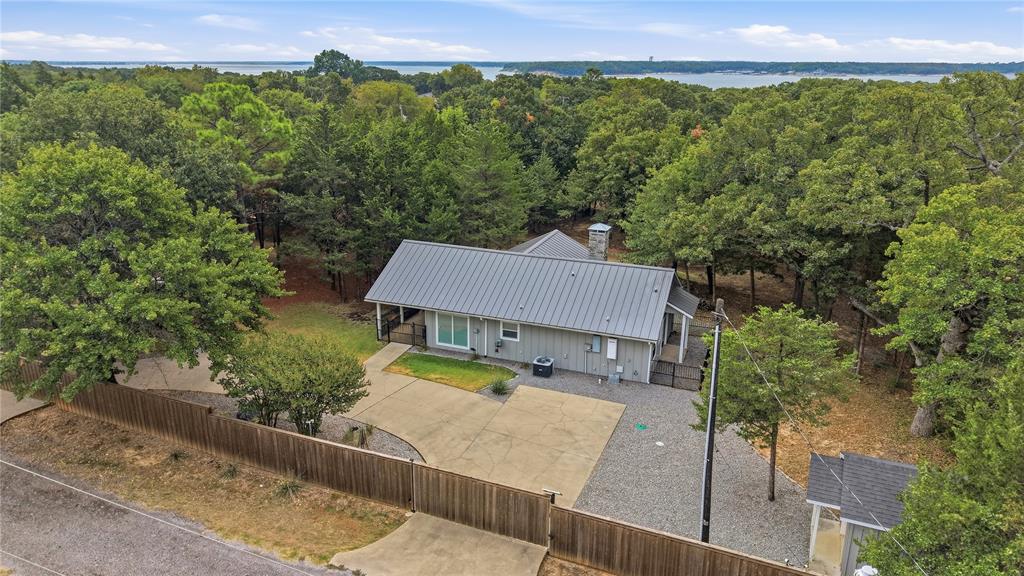 10 Holland Street Property Photo 2